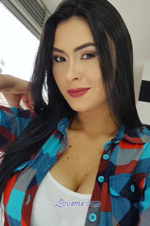 197720 - Mayerly Age: 29 - Colombia