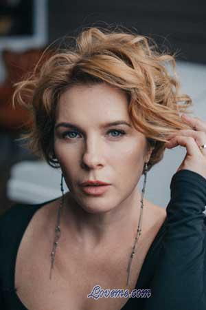 213398 - Yuliia Age: 42 - Ukraine
